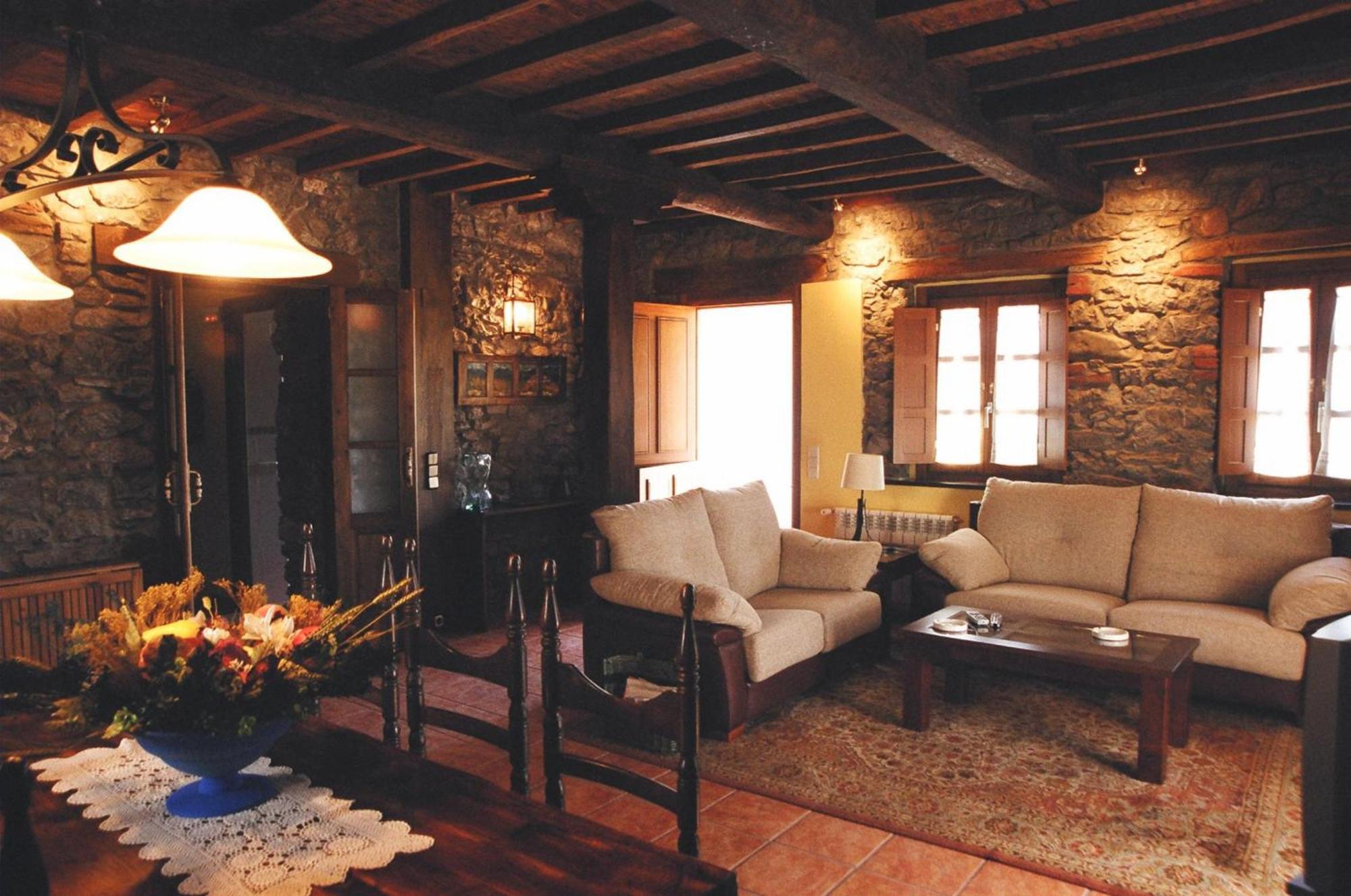 Casa De Aldea La Pumariega Hotel Caces Luaran gambar