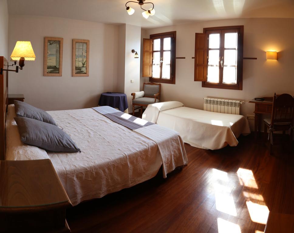 Casa De Aldea La Pumariega Hotel Caces Luaran gambar